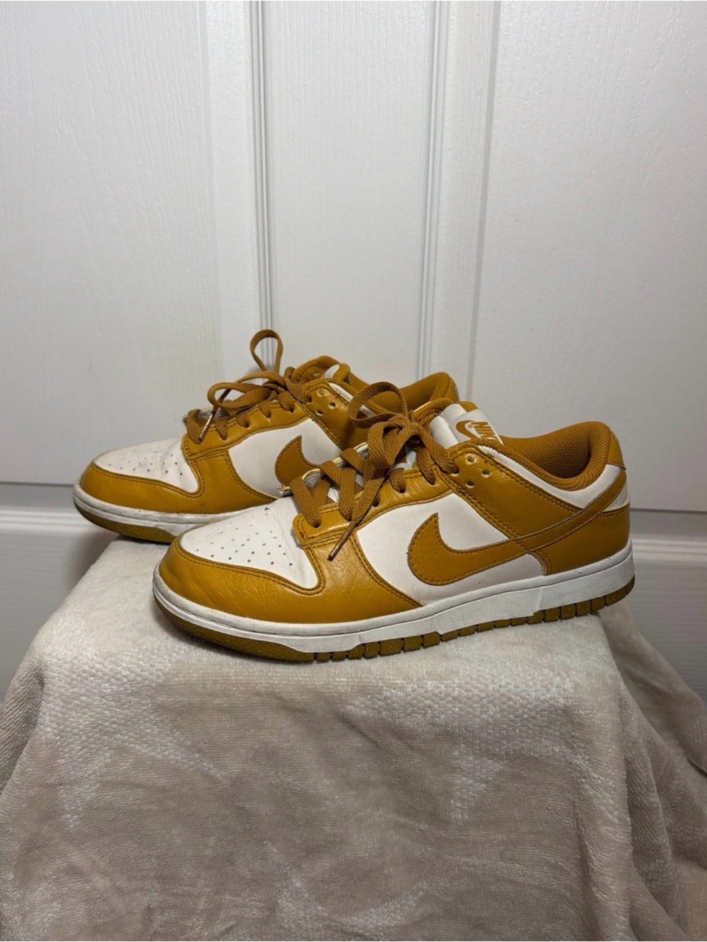Dunks low